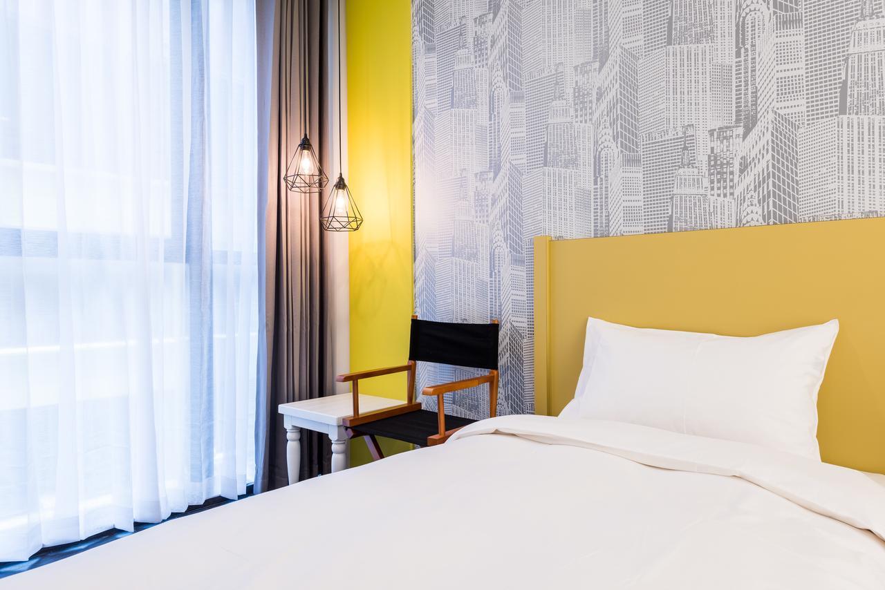 Hotel Half Тайчжун Экстерьер фото