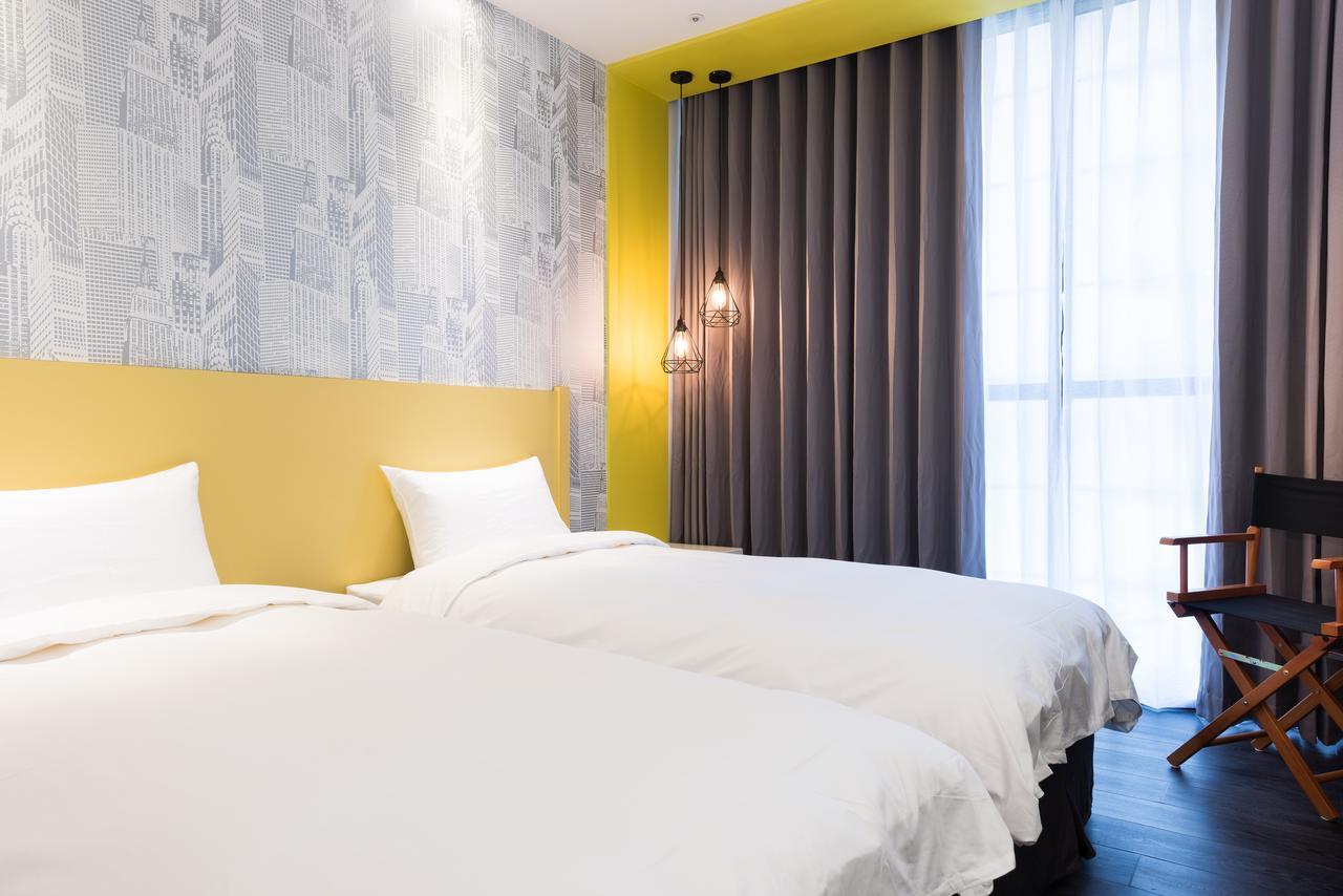 Hotel Half Тайчжун Экстерьер фото